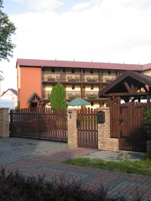 Dom Wczasowy Dorja Jastarnia Buitenkant foto
